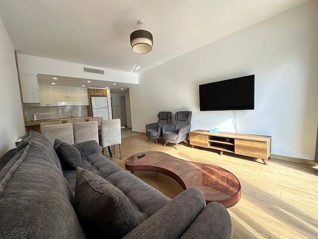 6 Rent 3 Deposit 1 Commission 400 Stg Electricity Deposit 2+1 Apartment For Rent In A Site With A Pool In Girne Alsancak Region