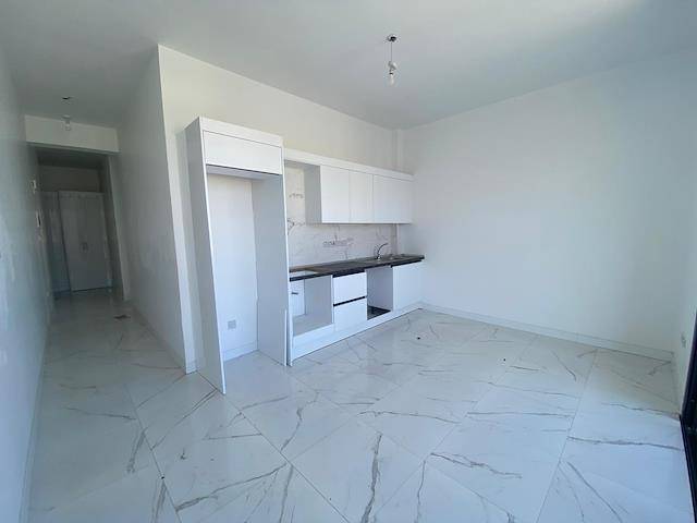 Girne Alsancak – Denize ve Merit Otellere Yakın 2+1 Eşyasız Aylık Ödemeli Kiralık Daire