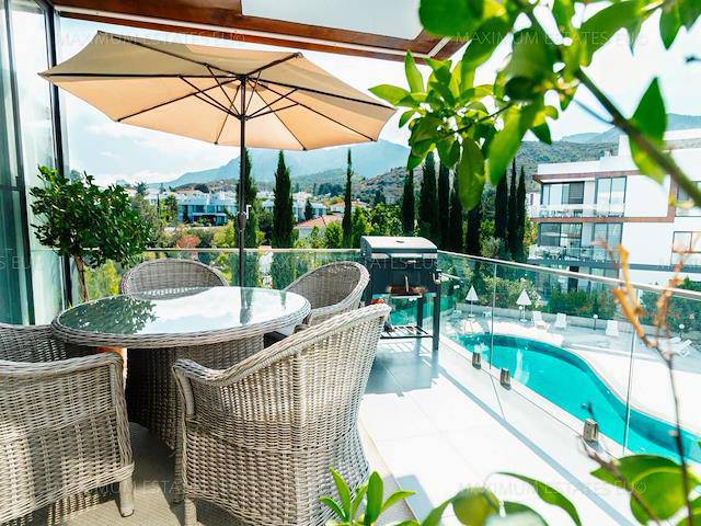 3+1 Penthouse With Its Own Private Roofterrace Of 80 Sq M. With ...