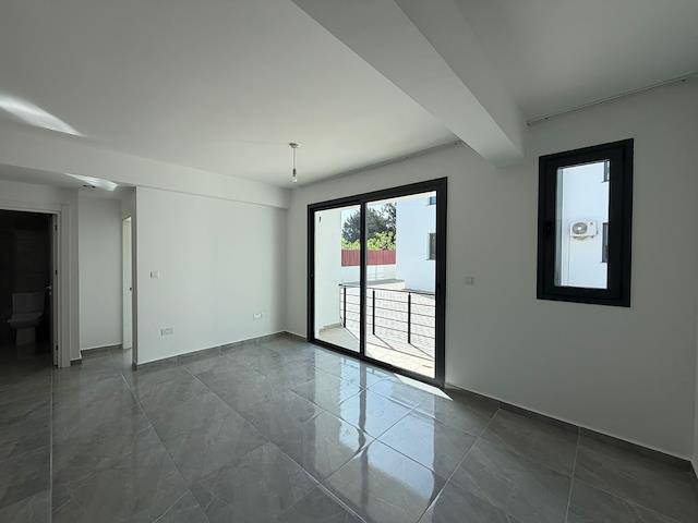Girne Çatalköy, Kaçırılmaz Fırsat Bahçe Katı Satılık 1+1 Daire 95000 Stg /