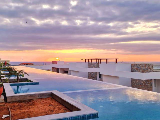 Girne Satılık Lüx Özel Havuzlu Penthouse 2+1 /277 000 Stg /
