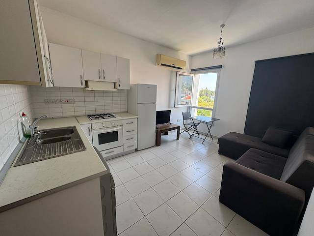 Girne Karaoğlanoğlu’nda Eşyalı Kiralık 1+1 Daire