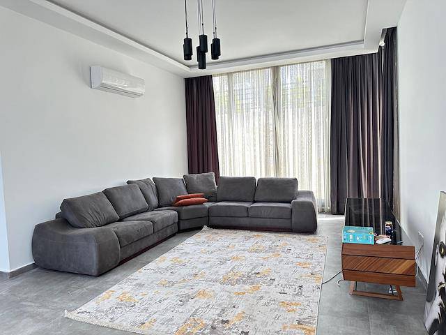 Girne Karmi Bolgesinde Deniz Manzaralı Lüks 4+1 Villa