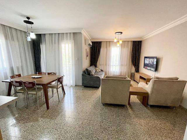 Girne Merkez’de Kiralık 3+1 Daire – Lüks ve Konforlu Günlük Yaşam!