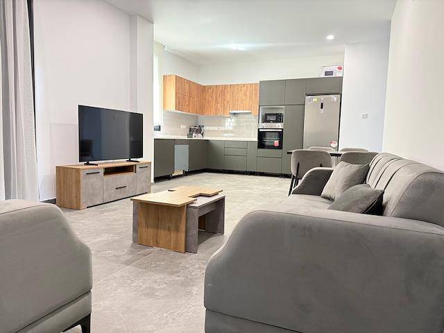 Girne Center Luxury Zero Furnished 2+1 Apartment For Rent