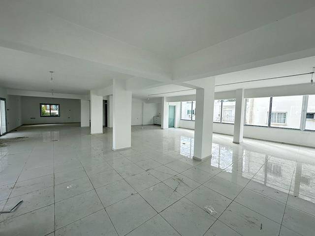 Girne Merkezde Ticarı İzinli Kiralık Ofis