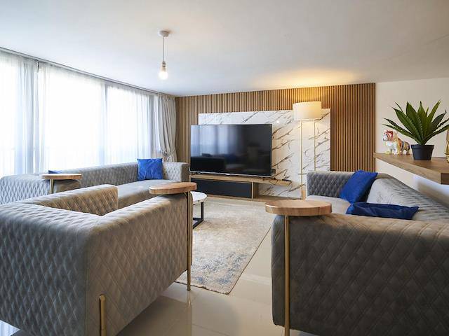 Luxury Furnished 3+1 Triplex In A Complex In Kyrenia Center