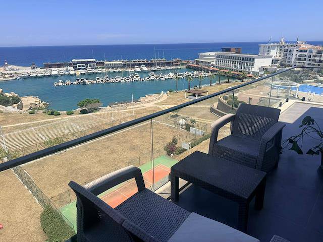 Girne Les Ambassadeurs Hotel Casıno & Marına Denizin Manzarası Kiralık 2+1 Penthouse 1.500 Stg/