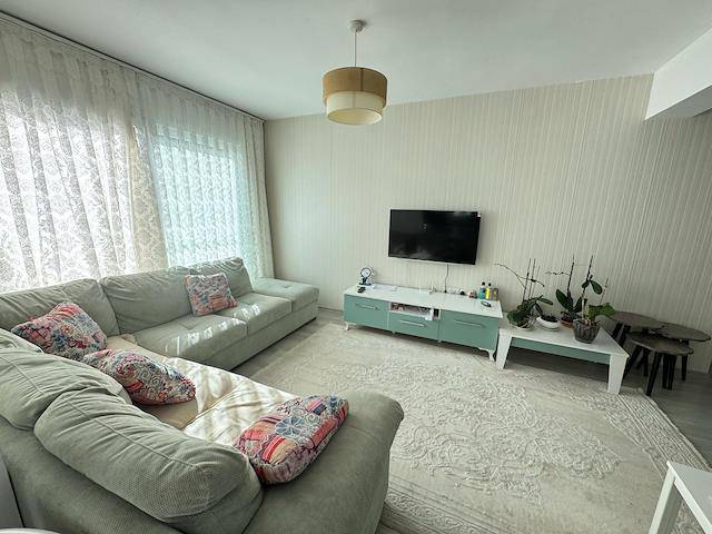 Turkish Title Deeds 3+1 Apartment For Sale In Kyrenia Center