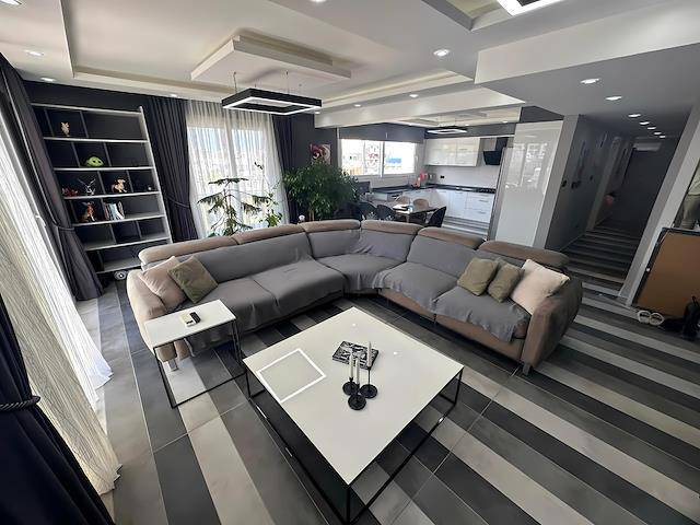Girne Merkez, Özel İç Tasarımlı Satılık 3+1 Lüks Daire 240.000 Stg