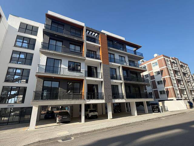 Girne Merkez, %50 Peşinat İle Türk Koçanlı Sıfır Satılık 2+1 Daire 165.000Stg