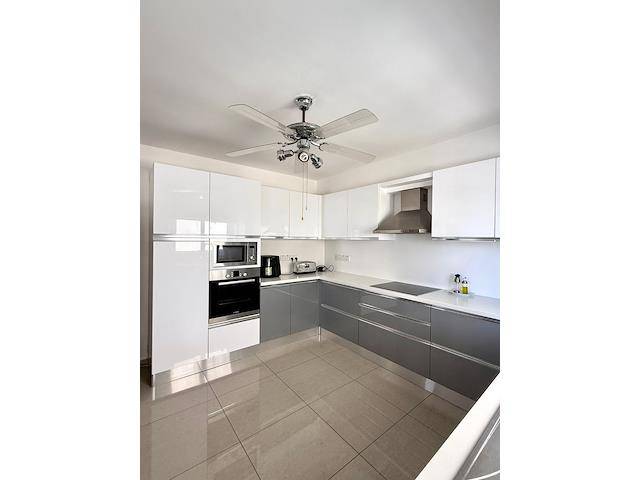 Girne Tam Mrkezde Satılık Türk Koçanlı 135 m² Daire 3+1 /139 000 Stg/