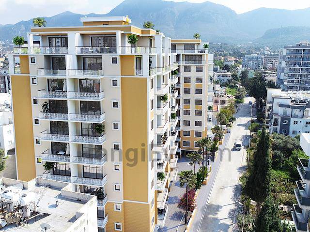 Girne Merkez, Kar Market Arkasında Satılık 2+1 Daire 160.000 Stg