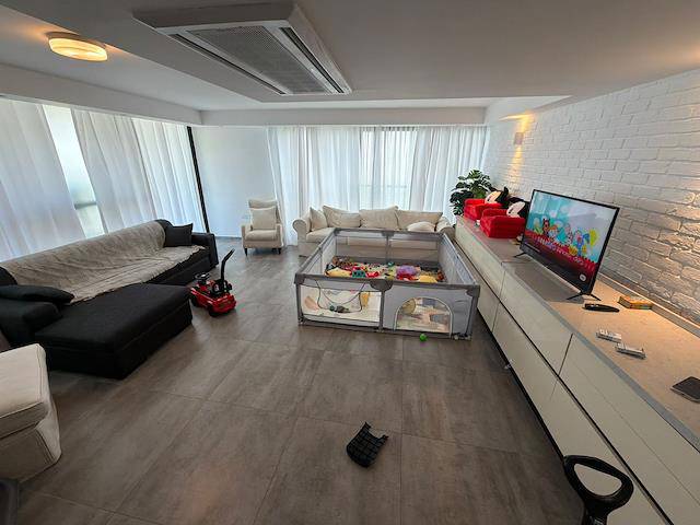 Girne Merkez, Lüks Full Eşyalı Satılık 3+1 Daire 295.000 Stg