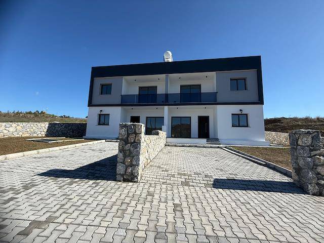 Lefkoşa – Gönyeli | 2+1 Apartment Turkish Title Deed | Private Entrance | Garden | Ground Floor