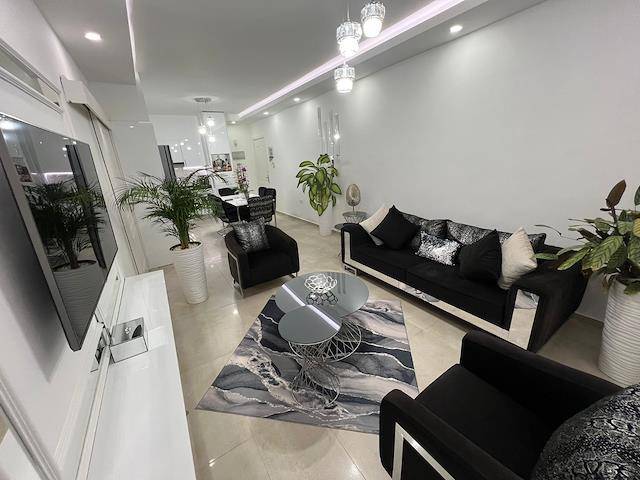 Hamitköy'de Villalar Bölgesin'de Satılık Full Eşyalı 2+1 Teraslı Daire
