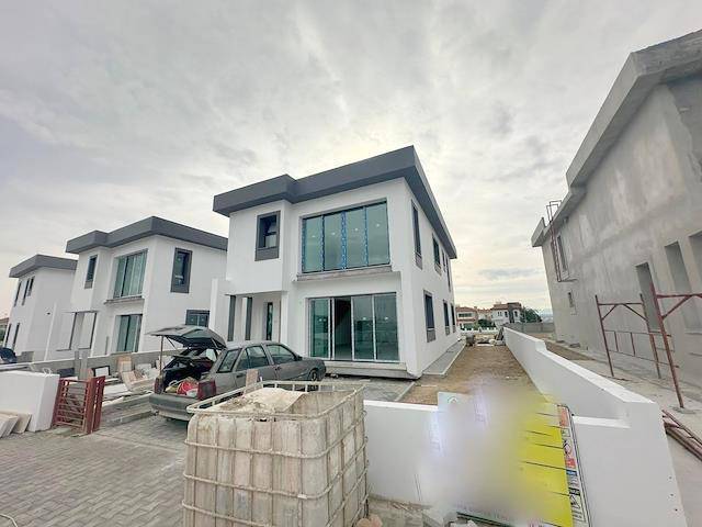 Yenikent Bölgesinde 4+1, 210 m² Türk Koçanlı Villa