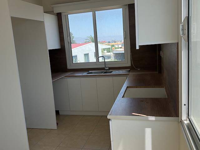 Yeniboğaziçi Bölgesinde Kiralık Eşyasız Daire