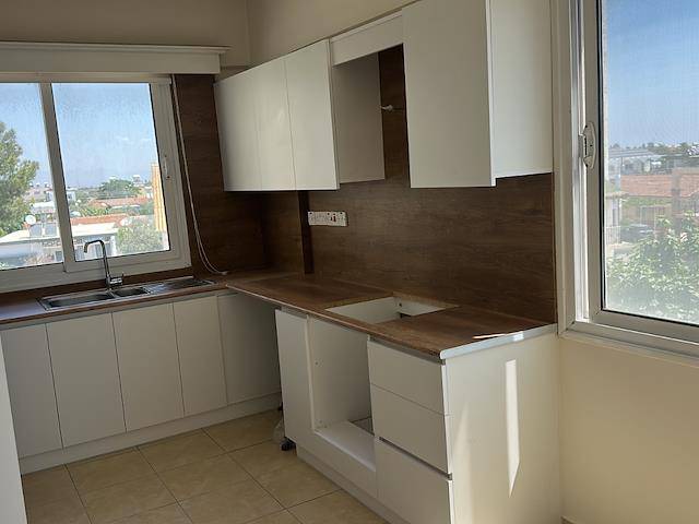 Yeniboğaziçi Köy İçinde Satılık Yenilenmiş 3+1 Geniş Daire